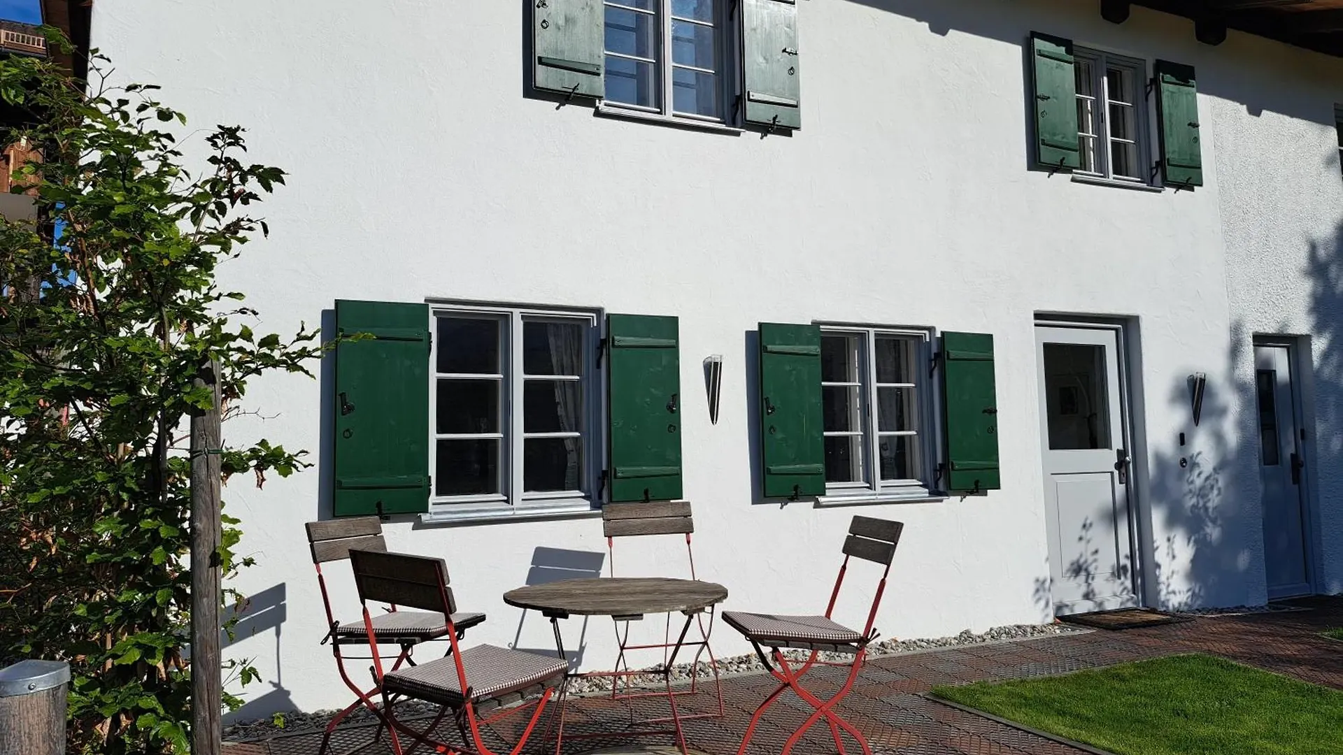 Neu! Ferienwohnungen Im Lueftlmalereck, Hennalahaus Oberammergau 0*,  Germany