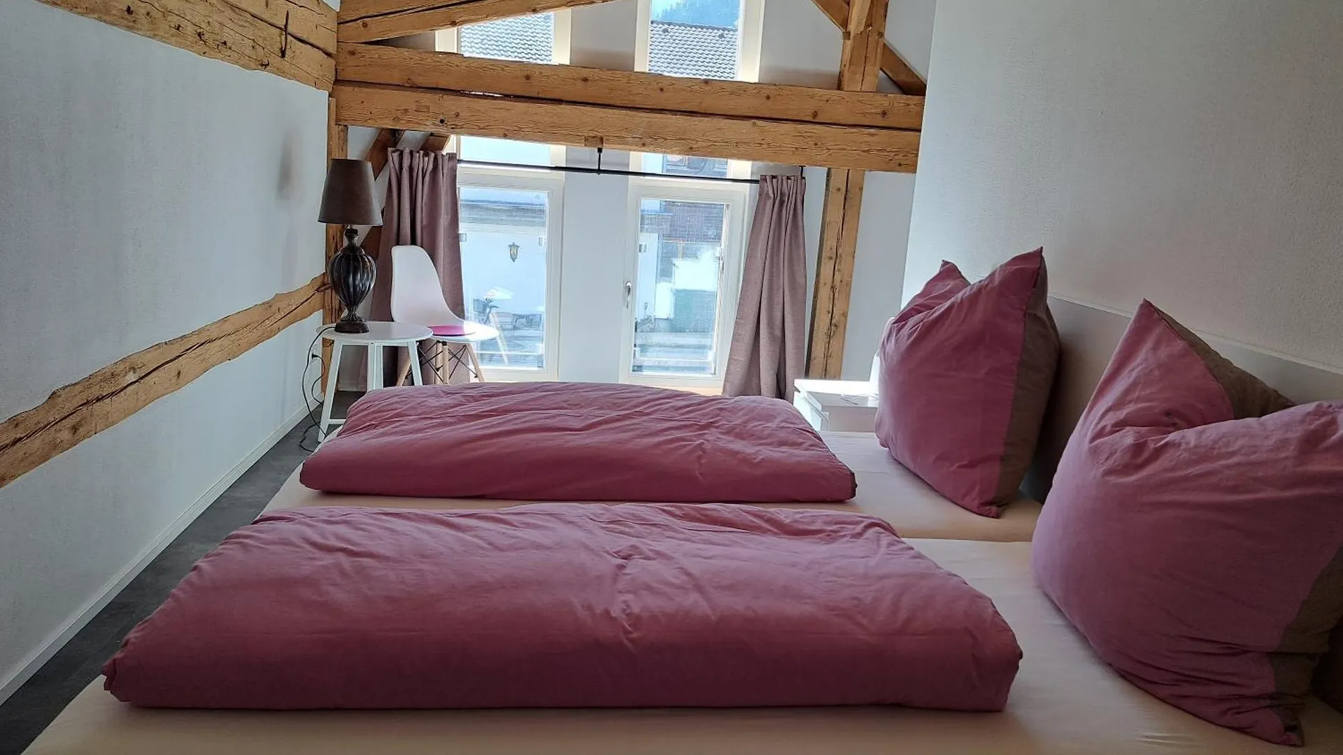 Neu! Ferienwohnungen Im Lueftlmalereck, Hennalahaus Oberammergau Apartment